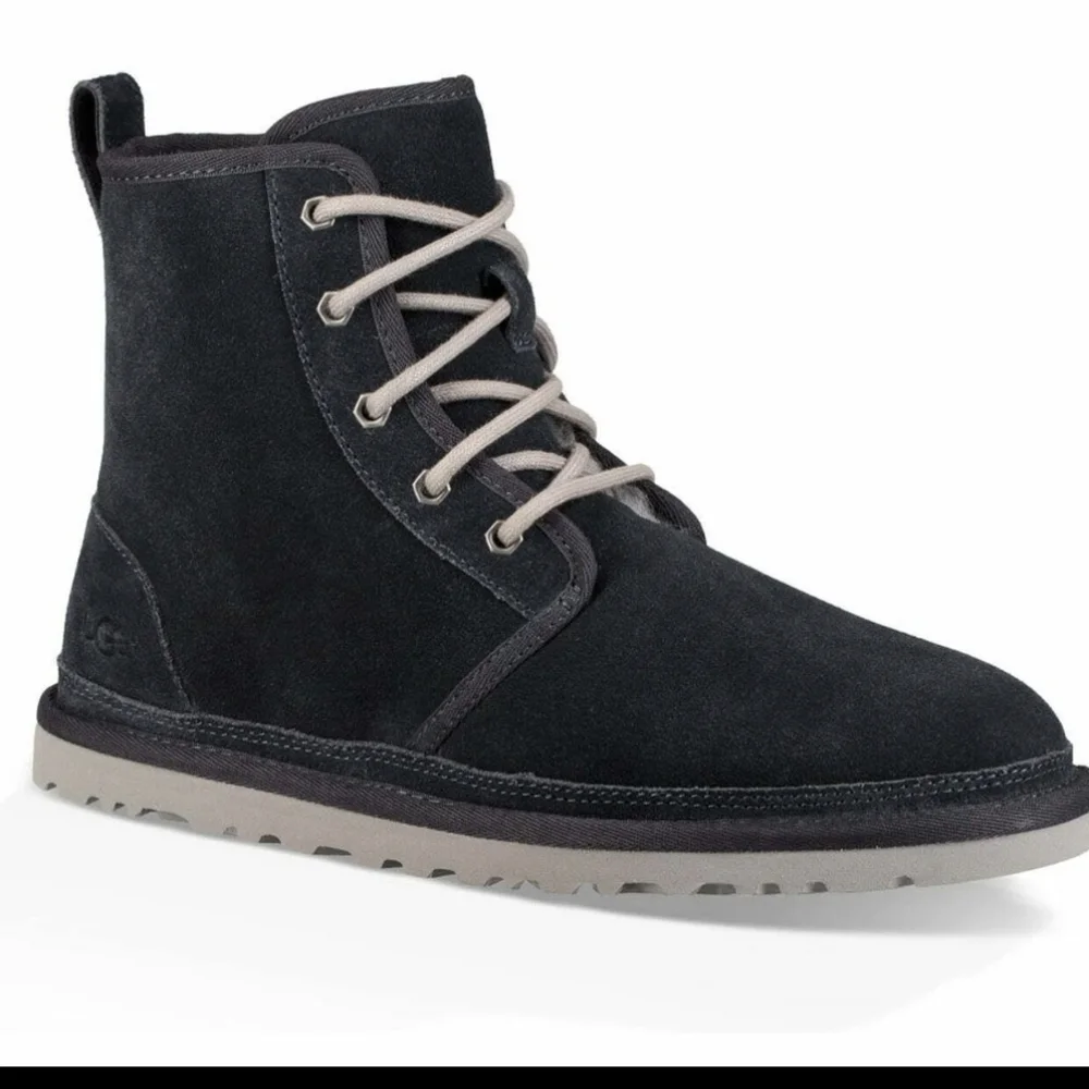 UGG Men's Sz. 12 Neumel Unlined Leather Chukka Boot In Dark Blue
